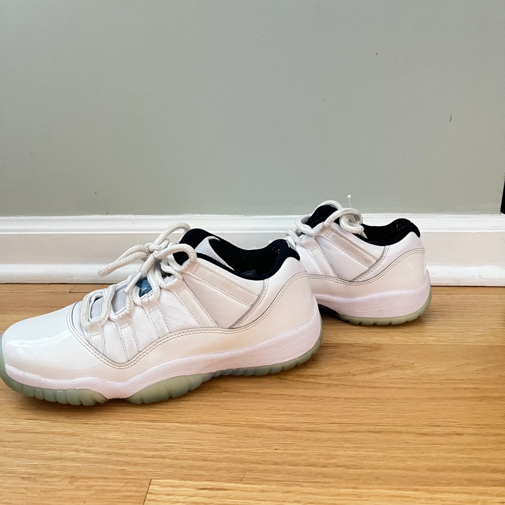 Jordan 11 retro low cool blues, size 6.5Y unisex